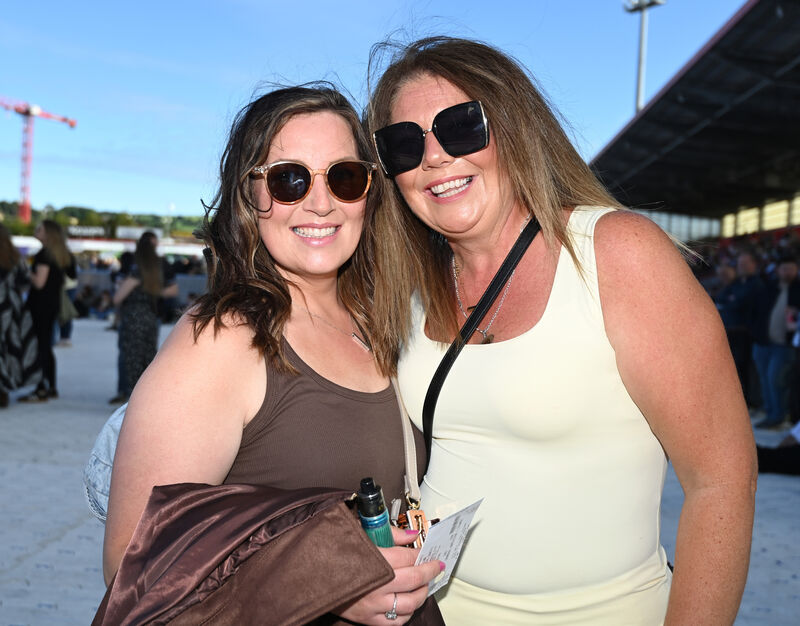 Jacinta Egan, Lehenaghmore, and Lorraine McSweeney, Maryborough Hill, arriving for Kodaline's gig at Musgrave Park (Virgin Media Park) in Cork on Friday night. Picture: Eddie O'Hare Jacinta Egan, Lehenaghmore, and Lorraine McSweeney, Maryborough Hill, arriving for Kodaline's gig at Musgrave Park (Virgin Media Park) in Cork on Friday night. Picture: Eddie O'Hare