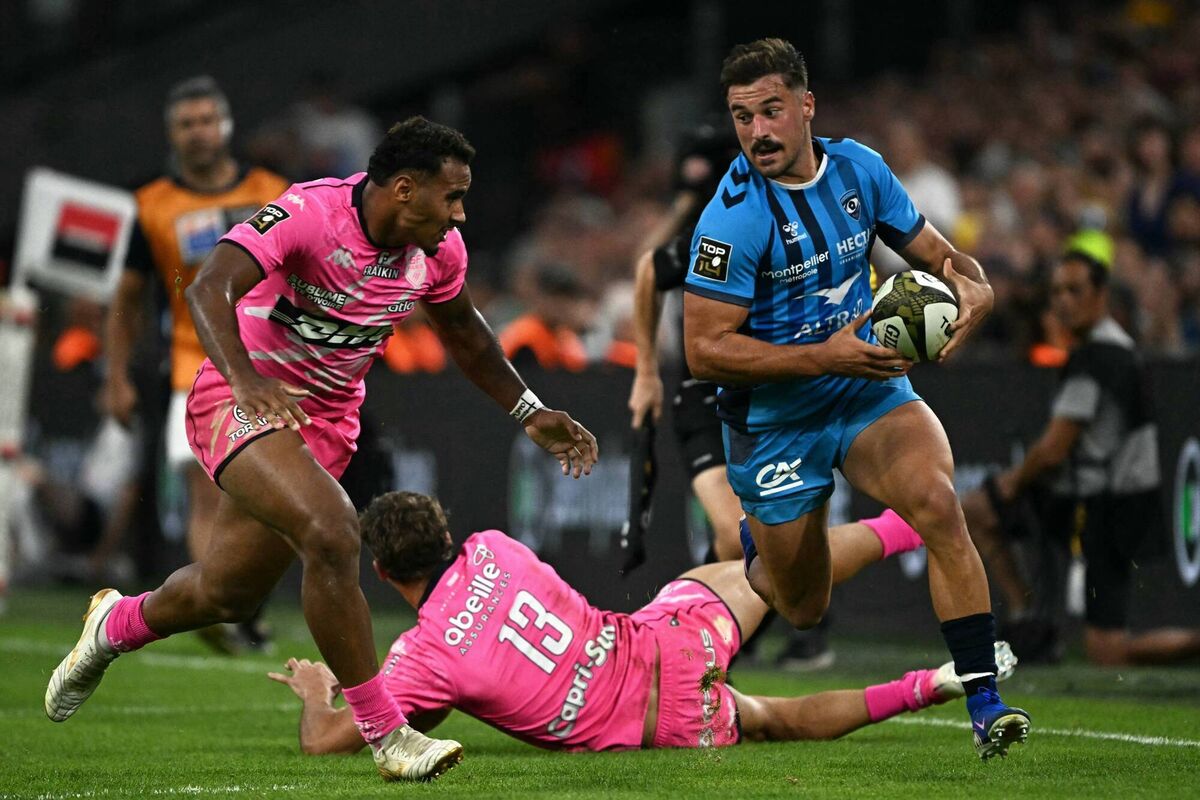 Montpellier's French centre Auguste Cadot, right, attempts to break away. Picture: Gabriel Bouys/AFP via Getty Images Montpellier's French centre Auguste Cadot, right, attempts to break away. Picture: Gabriel Bouys/AFP via Getty Images