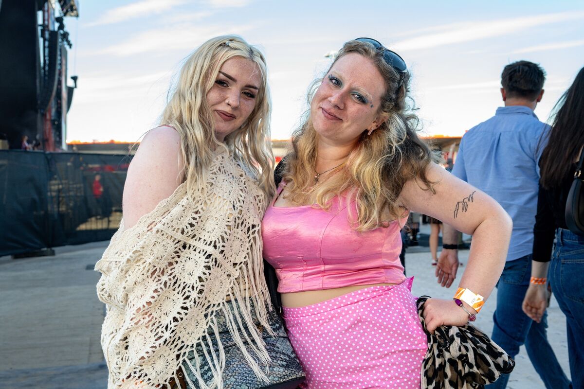 Jessie Quinn and Alice Rowland pictured ahead of the CMAT concert at Virgin Media Park, Cork. Picture: Chani Anderson
