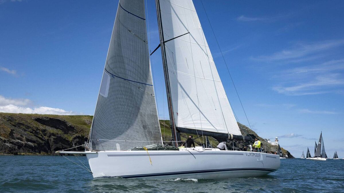 Light winds leave Round Ireland fleet making high-stakes tactical gambles