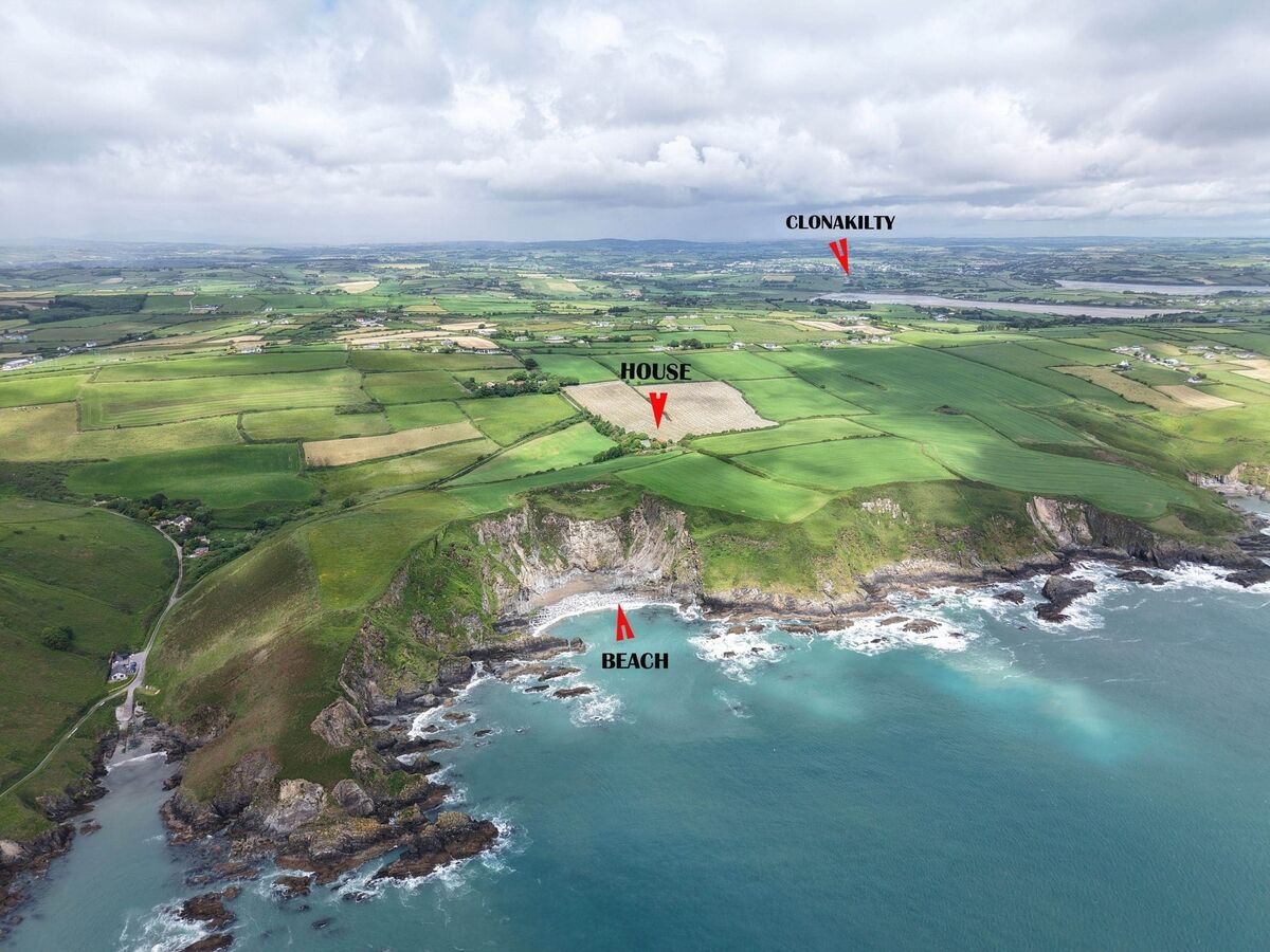 Brownstown House is only 2km from Ardfield village and 8km from Clonakilty. Brownstown House is only 2km from Ardfield village and 8km from Clonakilty.