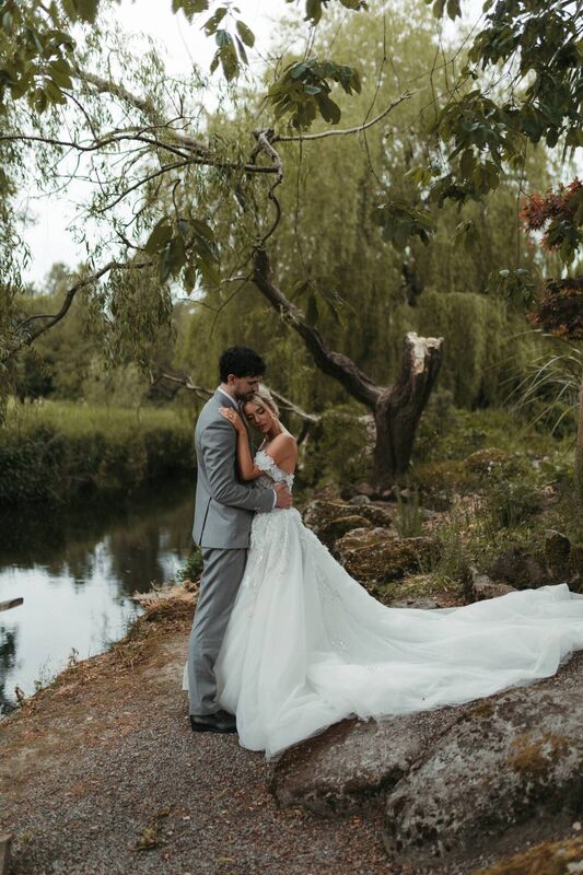 Laura Nolan and Matthew MacNabb on their wedding day. Picture: Guilherme Resende & Edgar Camargo @guilhermertds Laura Nolan and Matthew MacNabb on their wedding day. Picture: Guilherme Resende & Edgar Camargo @guilhermertds