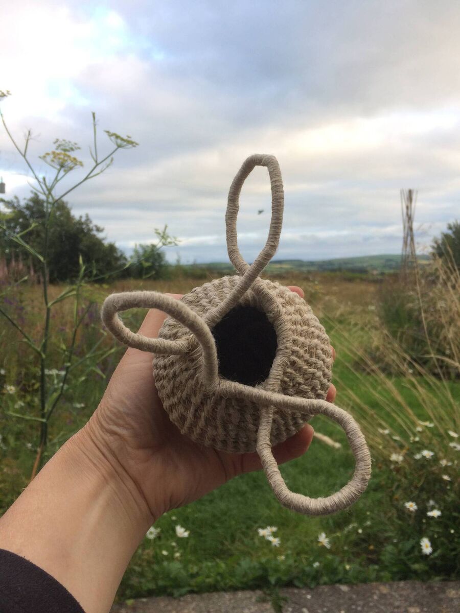 ‘Linum I’, Mallon Linen flax fibres and linen thread, by Anne Harrington Rees. ‘Linum I’, Mallon Linen flax fibres and linen thread, by Anne Harrington Rees.
