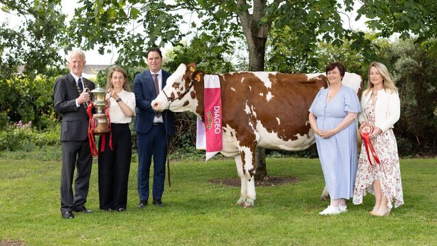 <p>Launching the 2026 Diageo Baileys Champion Dairy Cow competition were: Leo Nulty, president IHFA; Carol Power, senior sales manager, Tirlán; agriculture minister Martin Heydon; Mary Gaynor, president of the Virginia Show; and Deborah O’Neill, head of brand change and innovation, Diageo Baileys. </p>