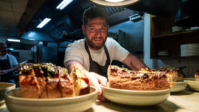 <p>Head chef Brian Murray serves up the starters at  The Glass Curtain, MacCurtain St. Picture: Chani Anderson.</p>