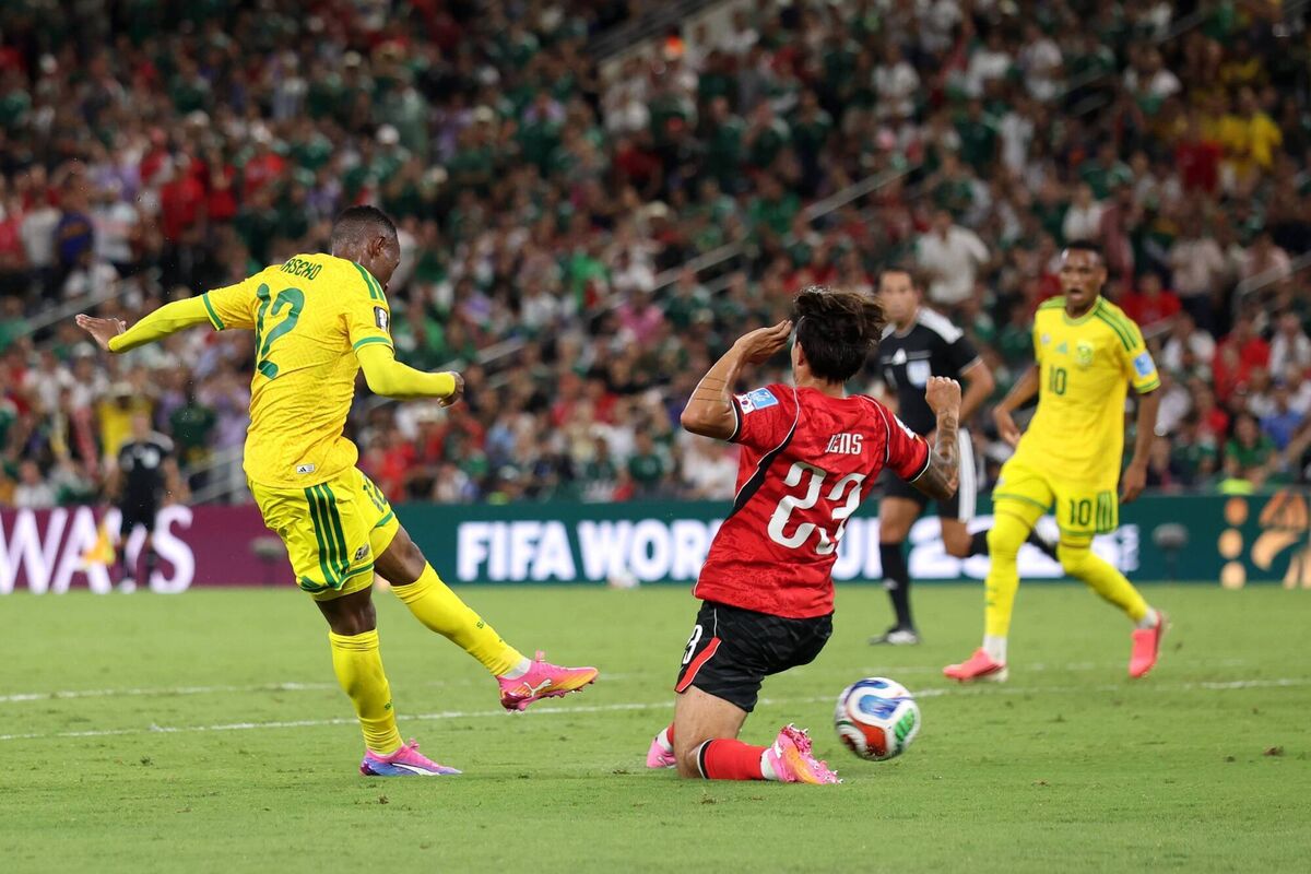BAFANA BEAUTY: Maseko slots the winner. Picture: Carl Recine/Getty BAFANA BEAUTY: Maseko slots the winner. Picture: Carl Recine/Getty