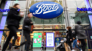 <p>The directors said retail revenues made up 86.7% of total revenues.</p>