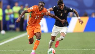 <p>Yan Diomande of Cote d'Ivoire controls the ball against Piero Hincapie of Ecuador  Photo by Darrian Traynor/Getty Images </p>