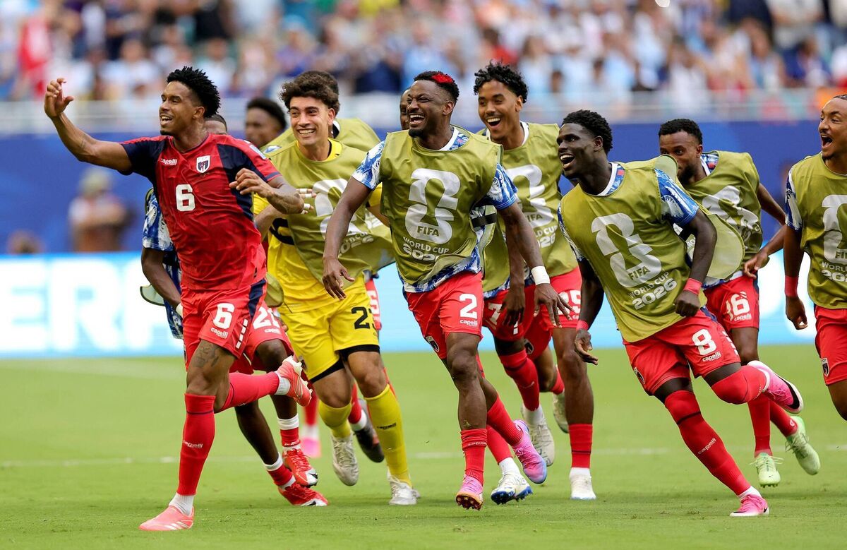 Substitutes run to celebrate with Cape Verde midfielder Kevin Pina after he scores a screamer against Uruguay in Miami Gardens. Picture: Alex Slitz/Getty Substitutes run to celebrate with Cape Verde midfielder Kevin Pina after he scores a screamer against Uruguay in Miami Gardens. Picture: Alex Slitz/Getty