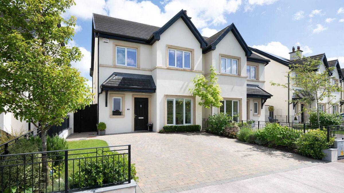 Contemporary comfort in well-connected Kerry Pike home