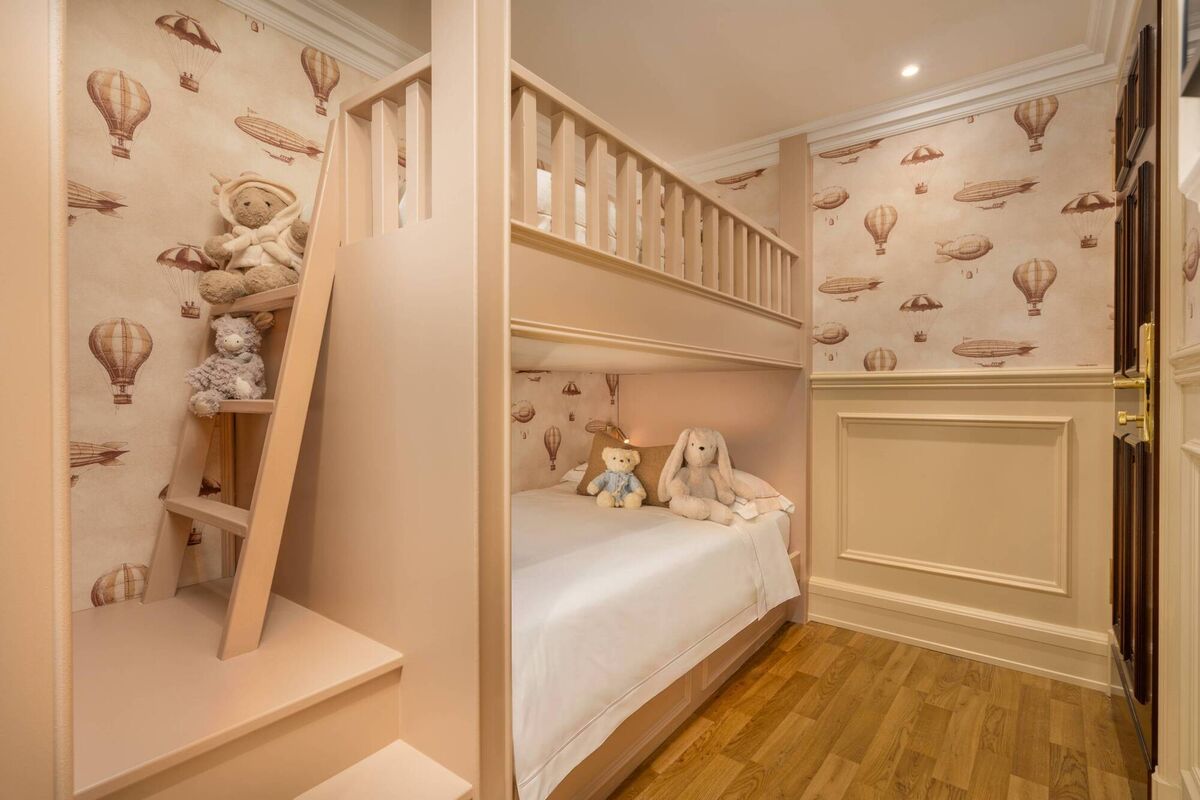 Powerscourt little explorers suite