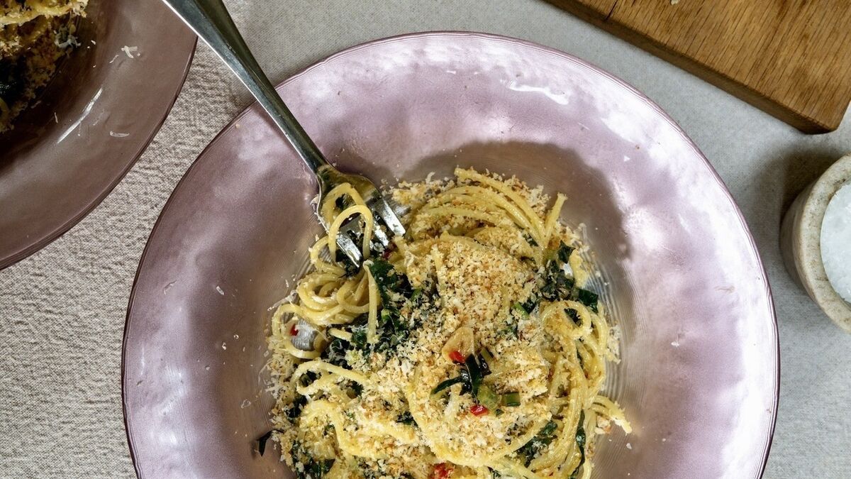 Lemon Butter Spaghetti with Cavolo Nero & Crispy Parmesan Breadcrumbs