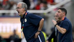 <p>Marcelo Bielsa: "What do I leave for Uruguayan soccer? Nothing..."</p>