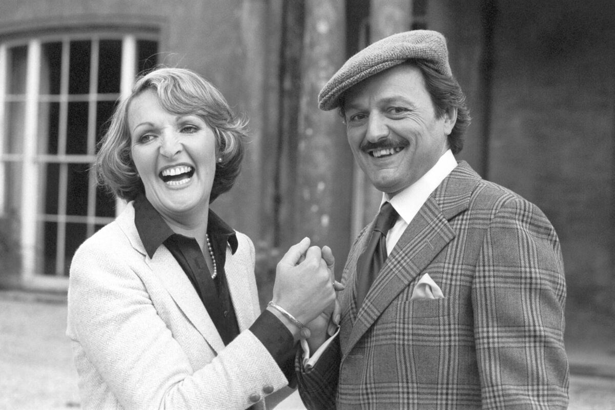 Penelope Keith and Peter Bowles in To The Manor Born