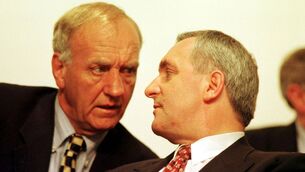 <p>Former Fianna Fáil foreign minister David Andrews with then taoiseach Bertie Ahern in 1997. File picture: RollingNews.ie</p>