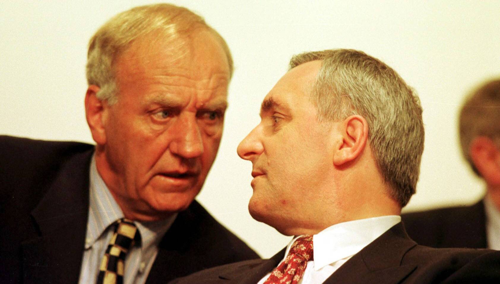 Former Fianna Fáil minister David Andrews dies aged 91