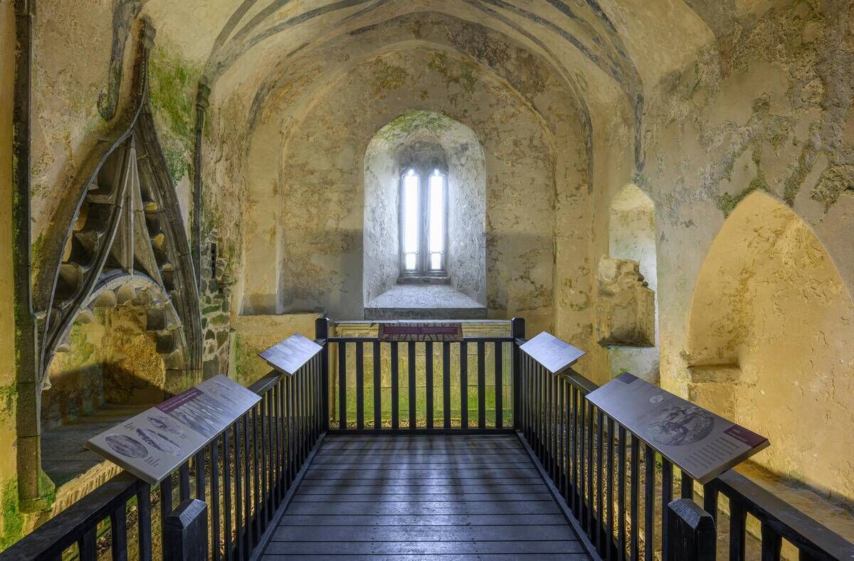 The tomb of Gráinne O’Malley on Clare island.