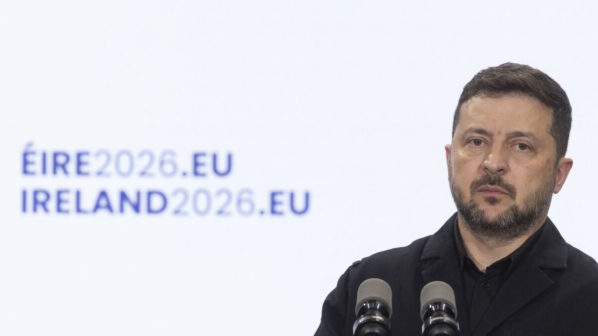 High security, low visibility for Volodymyr Zelenskyy's visit at EU ceremony