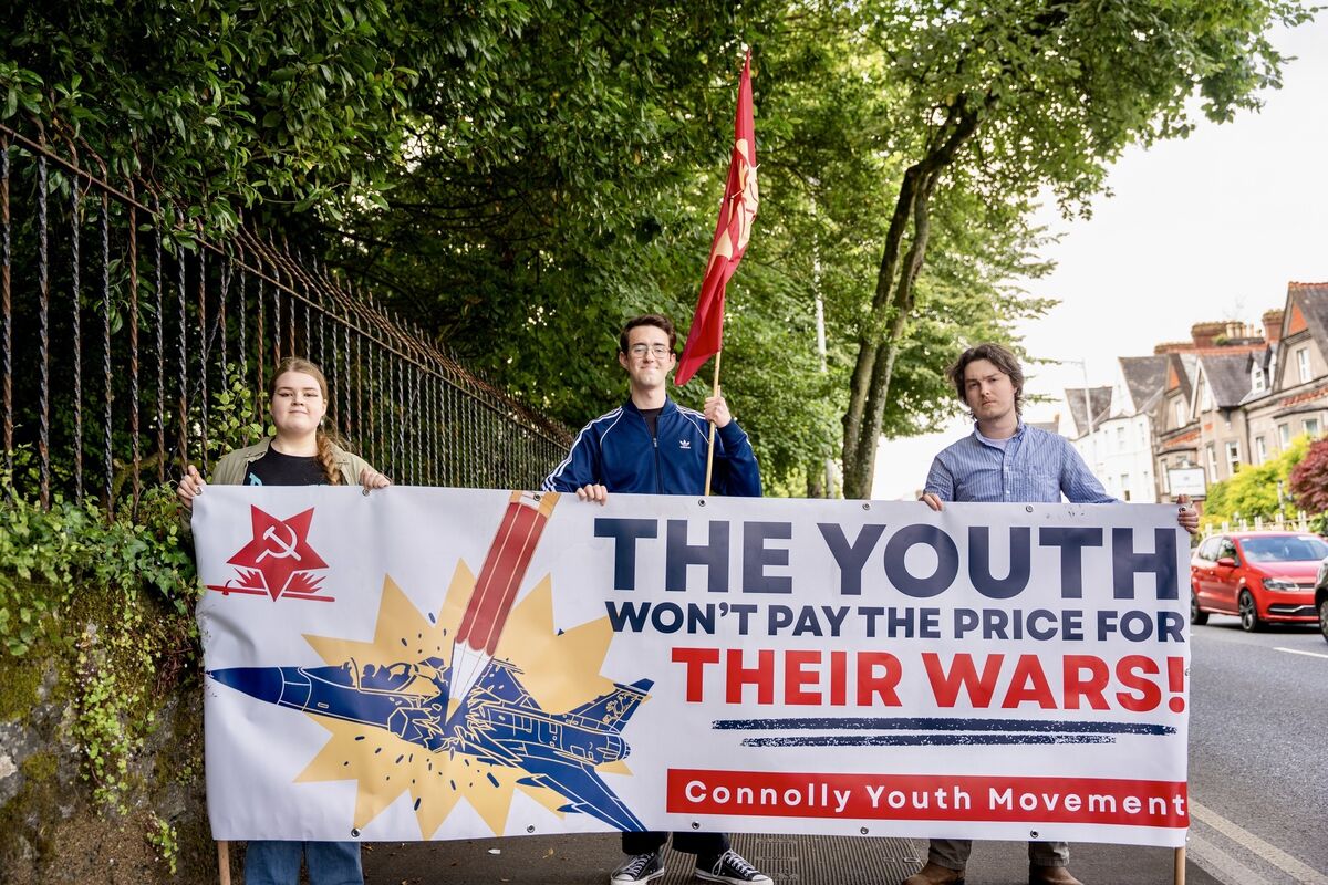(Left to right) Bridget Sheehan, Eban Girling, and Tomás Sheehan from Connolly Youth Movement taking part in an anti-EU militarisation and pro-Palestinian protest at the gates of UCC today. Picture: Noel Sweeney (Left to right) Bridget Sheehan, Eban Girling, and Tomás Sheehan from Connolly Youth Movement taking part in an anti-EU militarisation and pro-Palestinian protest at the gates of UCC today. Picture: Noel Sweeney