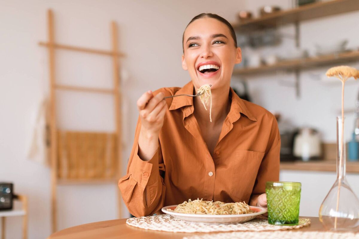 Registered dietitian Kathryn Stewart: One of the first questions I ask people when they come through my door is, ‘Are you eating quickly?’. Picture: iStock. Registered dietitian Kathryn Stewart: One of the first questions I ask people when they come through my door is, ‘Are you eating quickly?’. Picture: iStock.