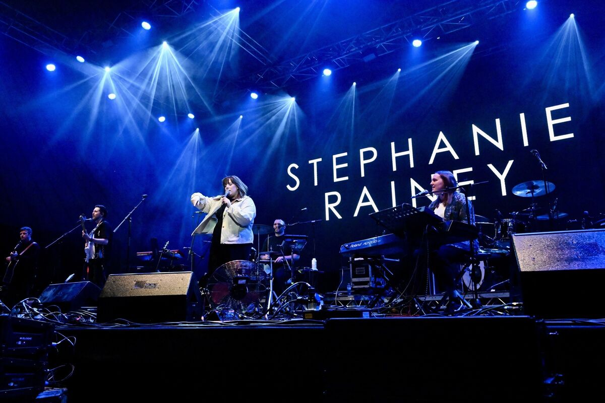 Natasha Bedingfield's Live at the Marquee support act Stephanie Rainey and her band playing on Thursday evening. Picture: Larry Cummins Natasha Bedingfield's Live at the Marquee support act Stephanie Rainey and her band playing on Thursday evening. Picture: Larry Cummins