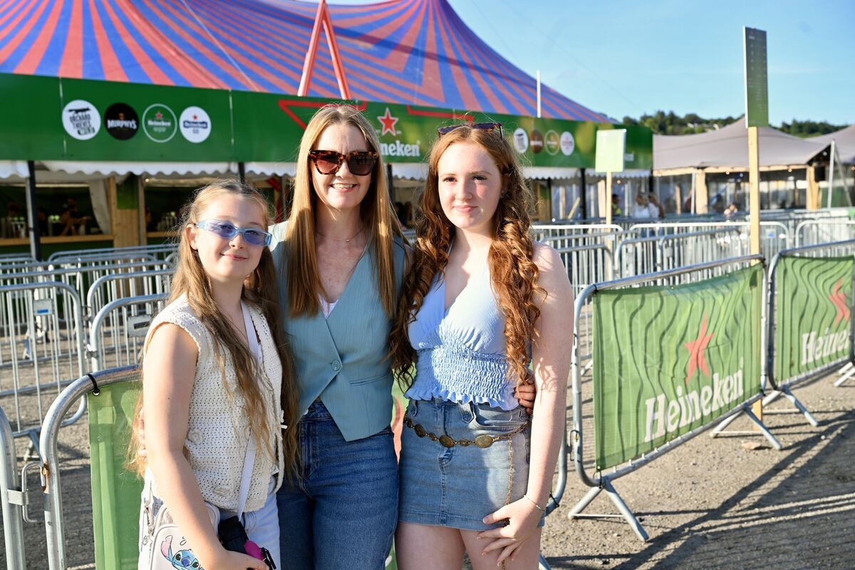 Elaine Lockyer, Glanmire, with her daughters Emily and Alexandra, arriving early at Live at the Marquee ahead of Natasha Bedingfield's concert. Picture: Larry Cummins Elaine Lockyer, Glanmire, with her daughters Emily and Alexandra, arriving early at Live at the Marquee ahead of Natasha Bedingfield's concert. Picture: Larry Cummins