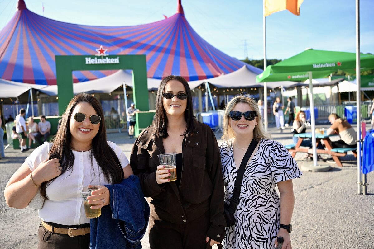 Clara Morrissey and Wendy Kavanagh from Lehenaghmore, Cork, and Ellie Budds, Youghal, chilling before Natasha Bedingfield's Live at the Marquee concert tonight, Thursday. Picture: Larry Cummins Clara Morrissey and Wendy Kavanagh from Lehenaghmore, Cork, and Ellie Budds, Youghal, chilling before Natasha Bedingfield's Live at the Marquee concert tonight, Thursday. Picture: Larry Cummins