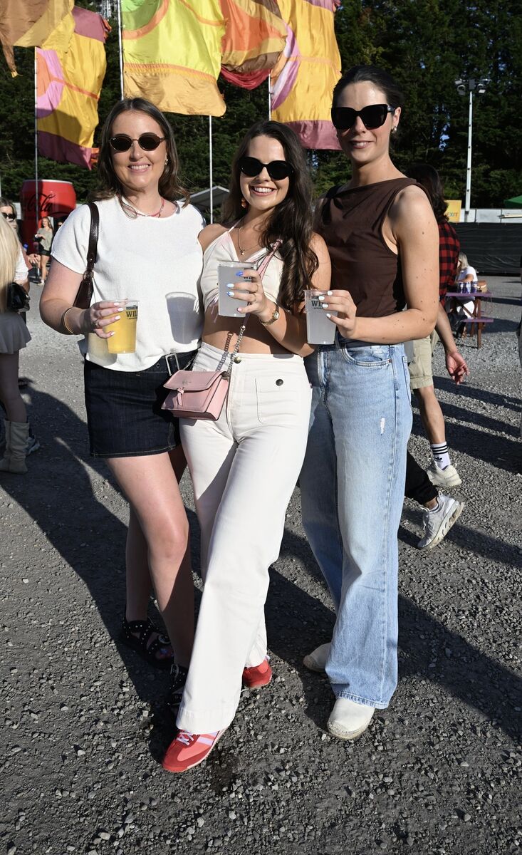 Elaine Kelly, Ballyphehane, Lorraine O’Sullivan, Turner’s Cross, and Aisling Wharton, Co Kerry, enjoying a pocketful of sunshine and nice cool drinks ahead of Natasha Bedingfield and her support act Stephanie Rainey. Picture: Larry Cummins Elaine Kelly, Ballyphehane, Lorraine O’Sullivan, Turner’s Cross, and Aisling Wharton, Co Kerry, enjoying a pocketful of sunshine and nice cool drinks ahead of Natasha Bedingfield and her support act Stephanie Rainey. Picture: Larry Cummins