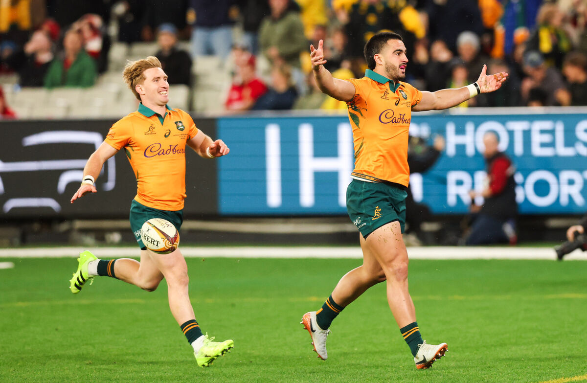 Tom Wright, right, gives the Australians some more fullback cover, but it may not be necessary. Pic: Tom Maher/Inpho Tom Wright, right, gives the Australians some more fullback cover, but it may not be necessary. Pic: Tom Maher/Inpho