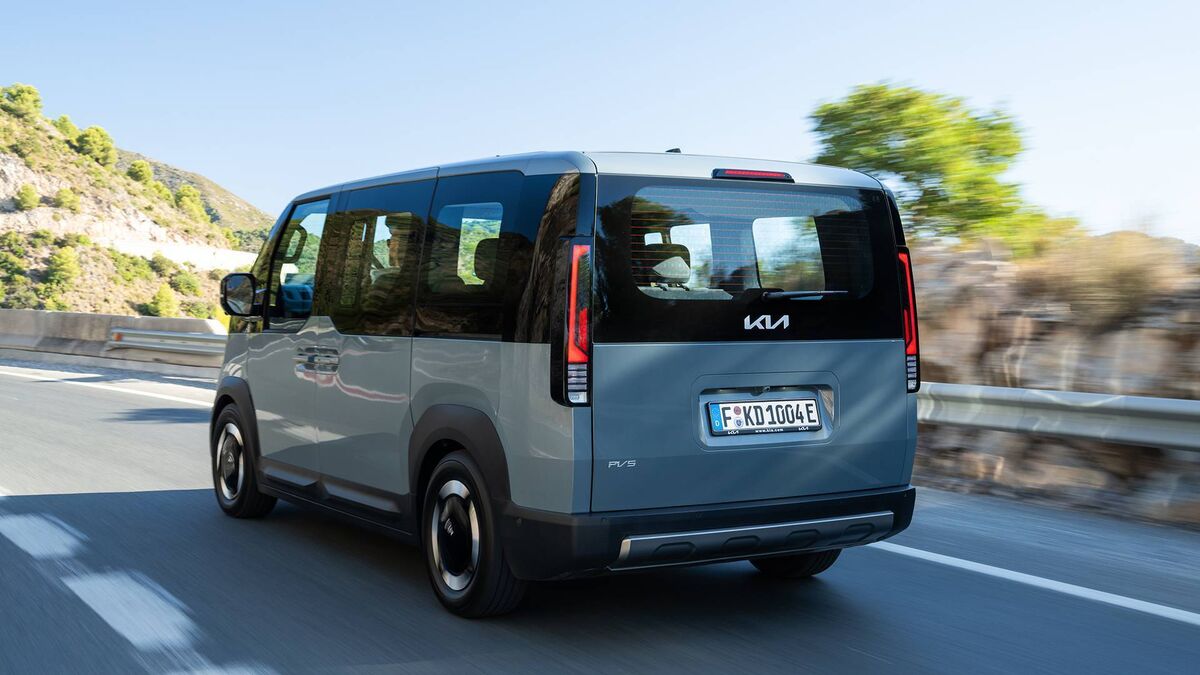 This Kia not only represents excellent value for money, it drives better than a lot of SUVs and is way more accommodating too. This Kia not only represents excellent value for money, it drives better than a lot of SUVs and is way more accommodating too.