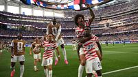TOPSHOT-FBL-WC-2026-MATCH04-USA-PAR