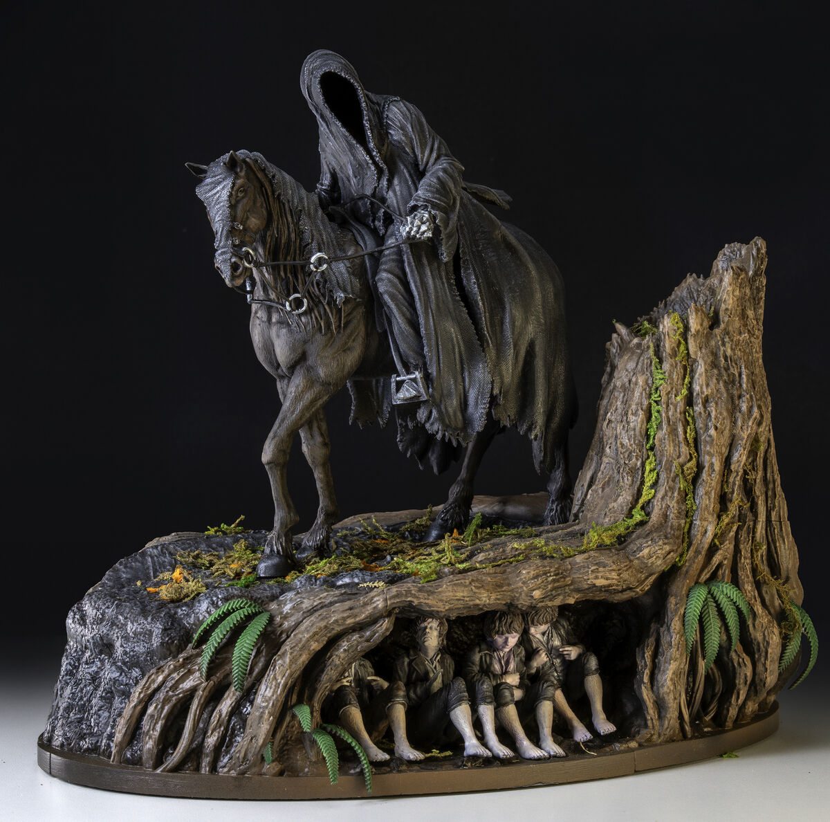The Nazgul and the Hobbits: This a great example of the Elegoo Jupiter 2's exceptional print quality. Painted by: Noel Campion. Picture: Noel Campion The Nazgul and the Hobbits: This a great example of the Elegoo Jupiter 2's exceptional print quality. Painted by: Noel Campion. Picture: Noel Campion