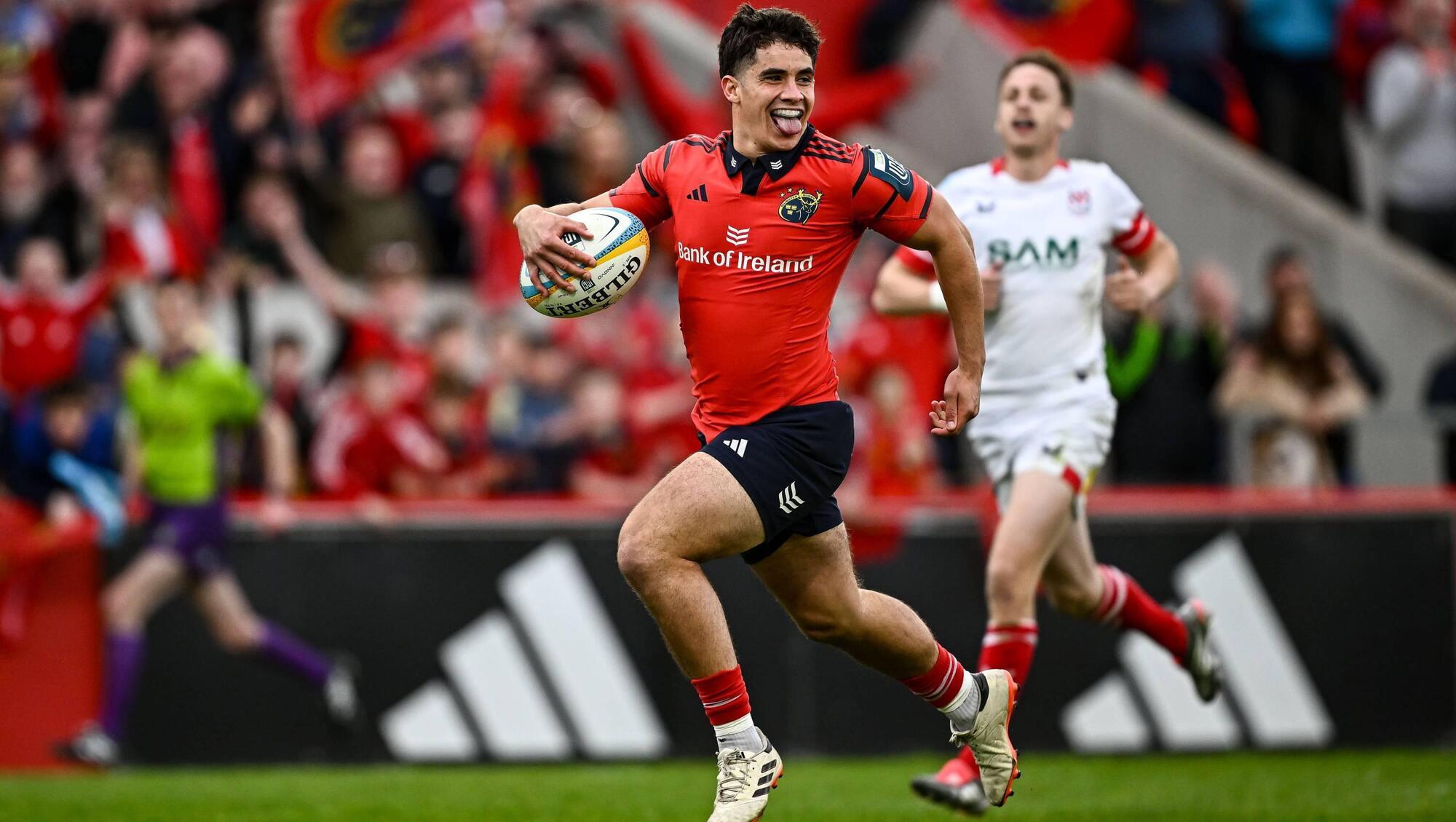Ben O'Donovan of Munster on his way to scoring a try, that was subsequently disallowed, during the United Rugby Championship match between Munster and Ulster at Thomond Park in Limerick. Photo by Seb Daly/Sportsfile
