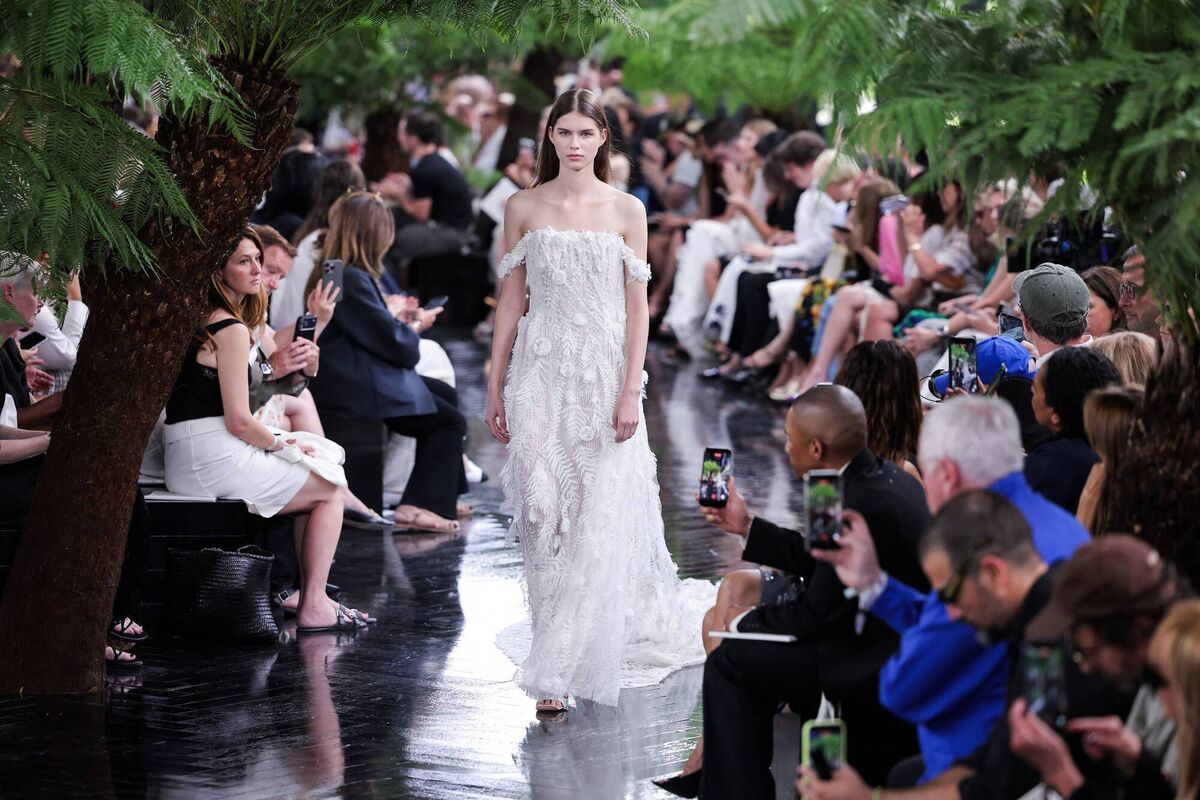 In his Christian Dior show at Paris Haute Couture Week, Irish man Jonathan Anderson showcased couture hallmarks such as hand-plissé, knotting, and draping, in response to sculptor Lynda Benglis' three-dimensional forms. Picture: Kenzo Tribouillard/AFP/Getty In his Christian Dior show at Paris Haute Couture Week, Irish man Jonathan Anderson showcased couture hallmarks such as hand-plissé, knotting, and draping, in response to sculptor Lynda Benglis' three-dimensional forms. Picture: Kenzo Tribouillard/AFP/Getty