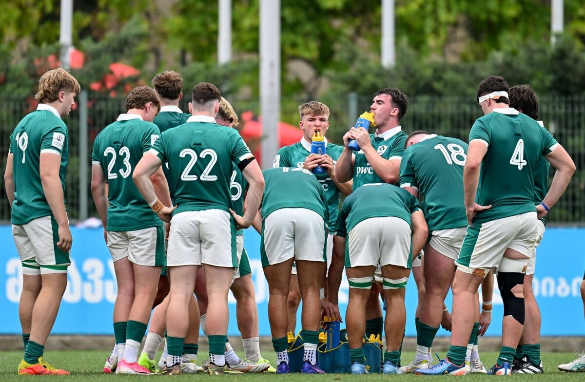 Ireland's Johnny O'Sullivan and Ben Blaney during a water break. Pic: ©INPHO/Levan Verdzeuli. Ireland's Johnny O'Sullivan and Ben Blaney during a water break. Pic: ©INPHO/Levan Verdzeuli.