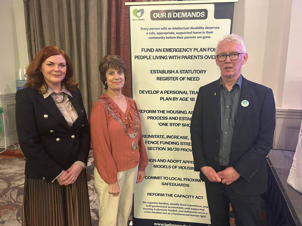 Deputy Lord Mayor of Cork Margaret McDonnell centre, with Before We Die committee member Sarah Roarty and founder Tony Murray at the recent Before We Die meeting in Cork. Deputy Lord Mayor of Cork Margaret McDonnell centre, with Before We Die committee member Sarah Roarty and founder Tony Murray at the recent Before We Die meeting in Cork.