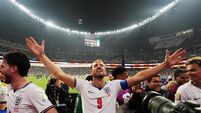 Mexico v England - FIFA World Cup - Round of 16 - Mexico City Stadium