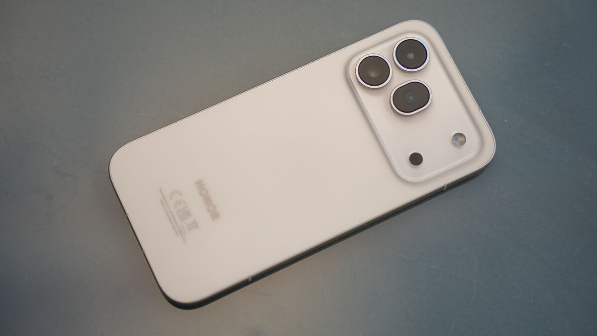 The Honor 600 Pro offers ample storage and memory, with 512GB of storage and 12GB of RAM. Picture: Noel Campion The Honor 600 Pro offers ample storage and memory, with 512GB of storage and 12GB of RAM. Picture: Noel Campion