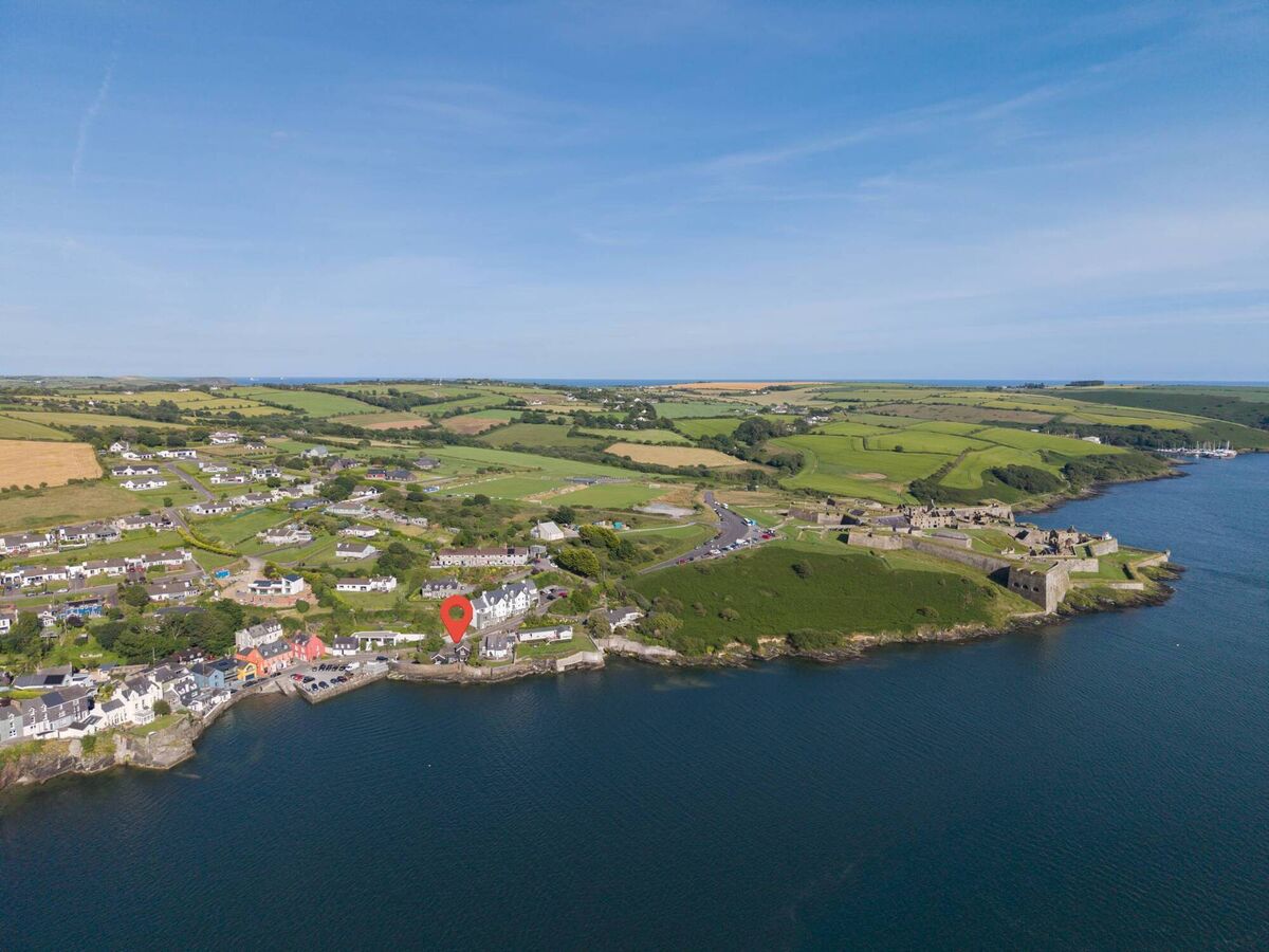 Bulman pub to the left, Charles Fort to the right