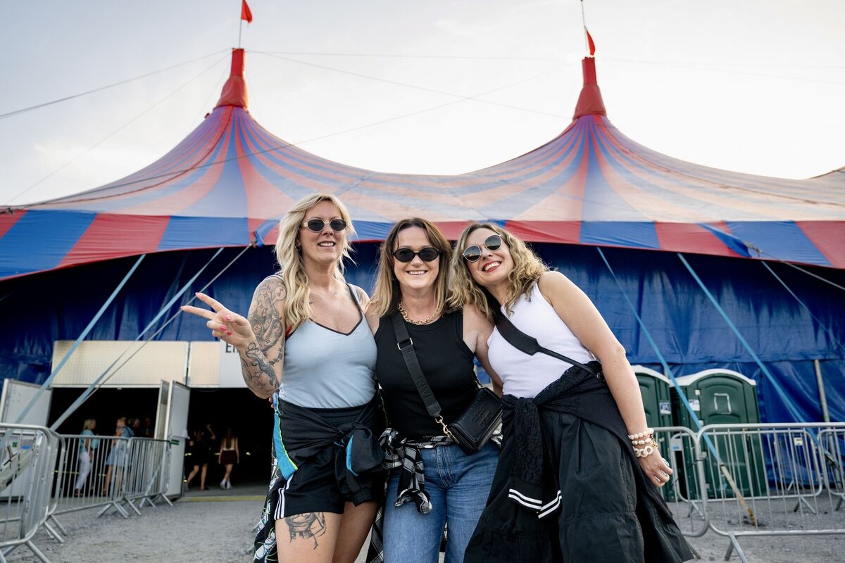 Anna Zimna, Wioletta Woloszyn and Barbara Znuea from Co Clare at Live at the Marquee for Tom Grennan. Picture: Chani Anderson Anna Zimna, Wioletta Woloszyn and Barbara Znuea from Co Clare at Live at the Marquee for Tom Grennan. Picture: Chani Anderson