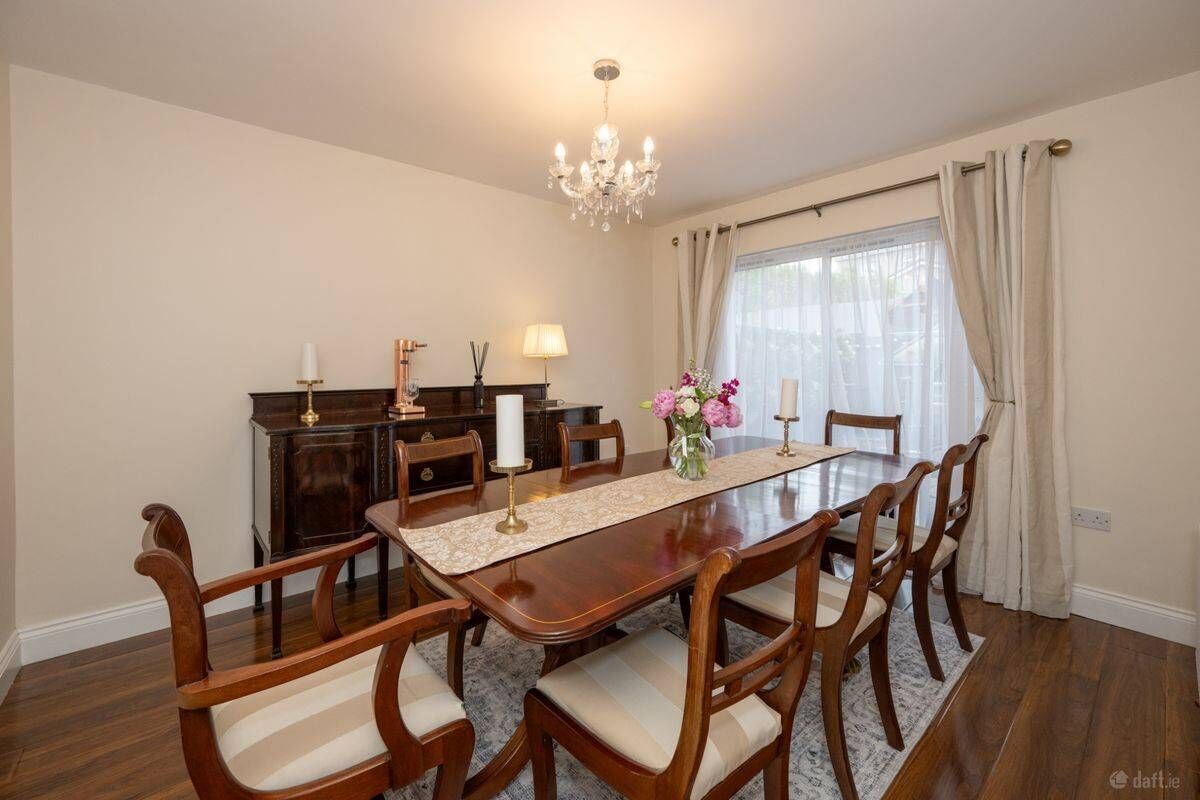 5 Marwood Close, Riverstown, Glanmire, Cork, T45CX61 €445,000 4 Bed 3 Bath 118 m² Semi-D 5 Marwood Close, Riverstown, Glanmire, Cork, T45CX61 €445,000 4 Bed 3 Bath 118 m² Semi-D