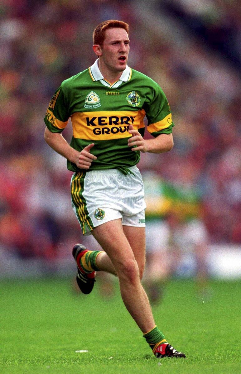 Noel Kennelly. Noel Kennelly.