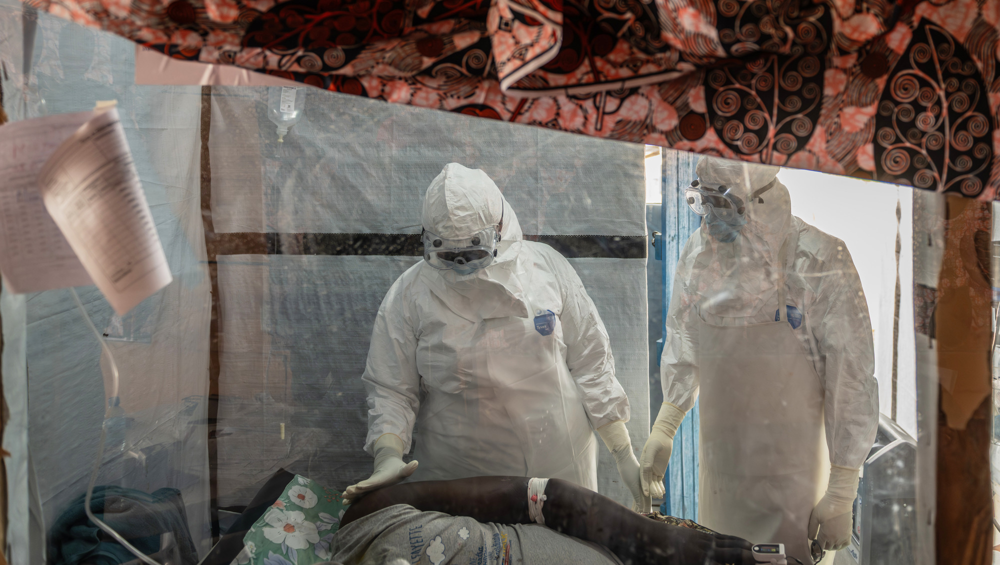 Ebola treatment trial begins in Congo at 'record pace'