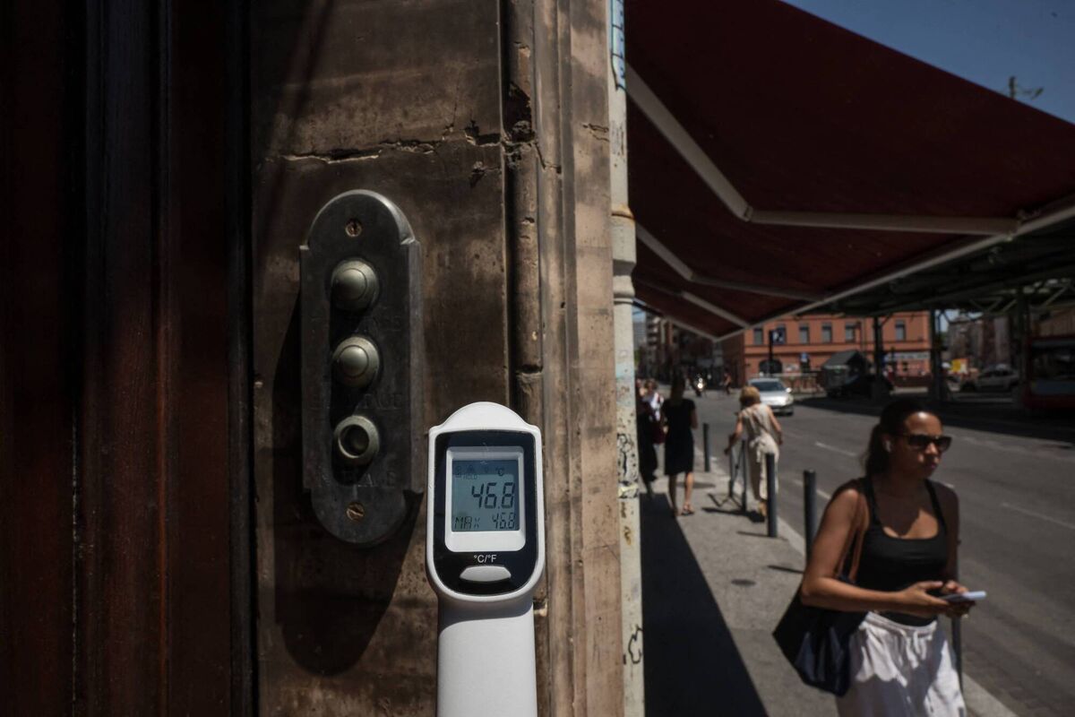 A thermometer shows the temperature of 46.8 degrees Celsius during the heatwave in Toulouse, France, last month. Photo: Ed Jones/AFP via Getty Images A thermometer shows the temperature of 46.8 degrees Celsius during the heatwave in Toulouse, France, last month. Photo: Ed Jones/AFP via Getty Images
