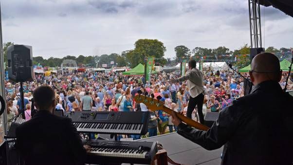 The expanded three-day festival features one of the rally's strongest country music line-ups to date, with leading Irish artists performing each day at Stradbally Hall. The expanded three-day festival features one of the rally's strongest country music line-ups to date, with leading Irish artists performing each day at Stradbally Hall.