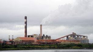 <p>Simon Harris said the Government needs to “follow the evidence” on the Aughinish Alumina plant, citing the ongoing investigation by the Department of Enterprise.</p>