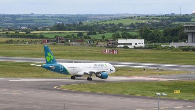 <p> An Aer Lingus Airbus A320 at Cork Airport. Pic Larry Cummins</p>