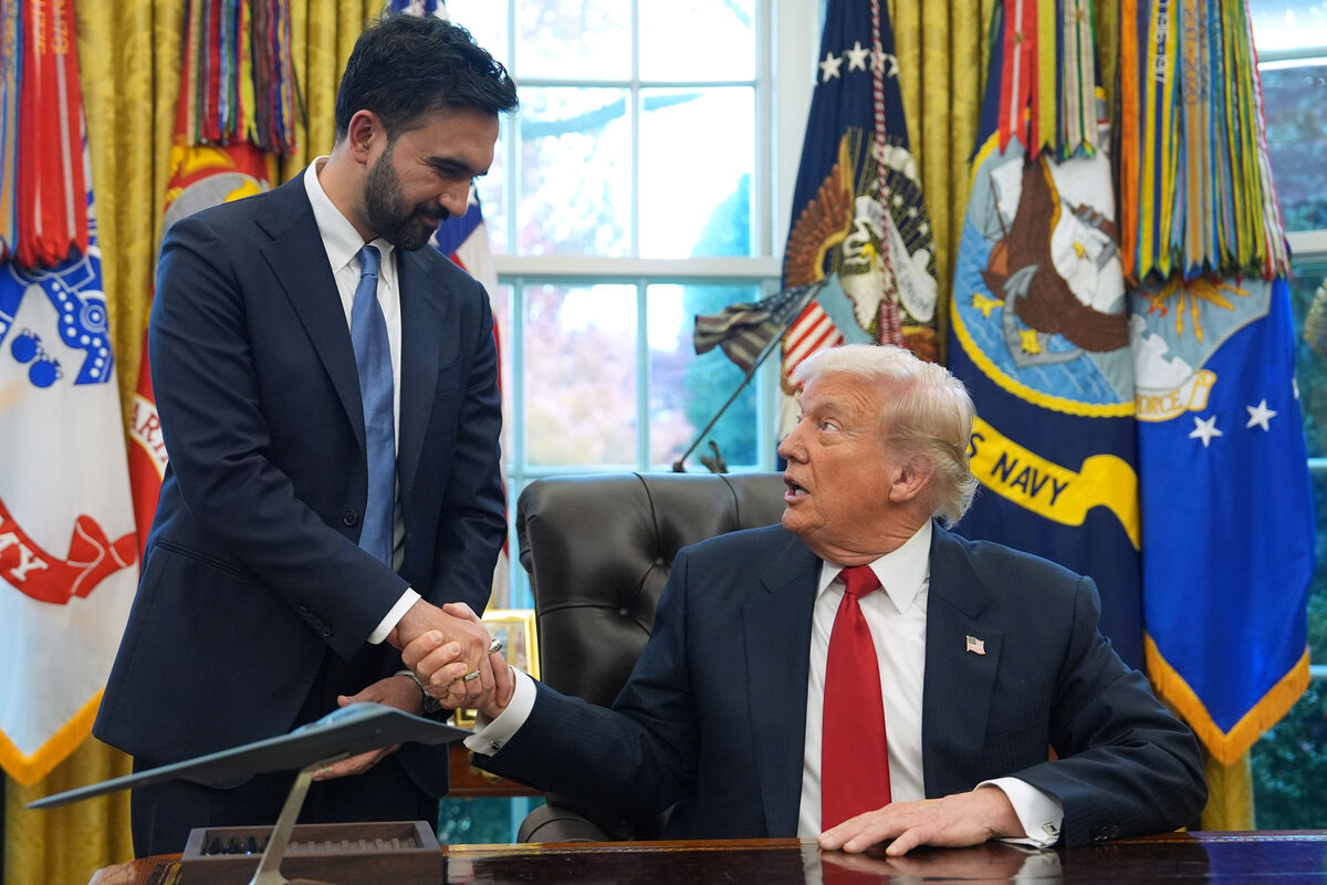 President Donald Trump shakes hands with New York City mayor Zohran Mamdani in the Oval Office last November. The 34-year-old mayor has the highest approval ratings of any local or national politician in the US. File photo: AP/Evan Vucci