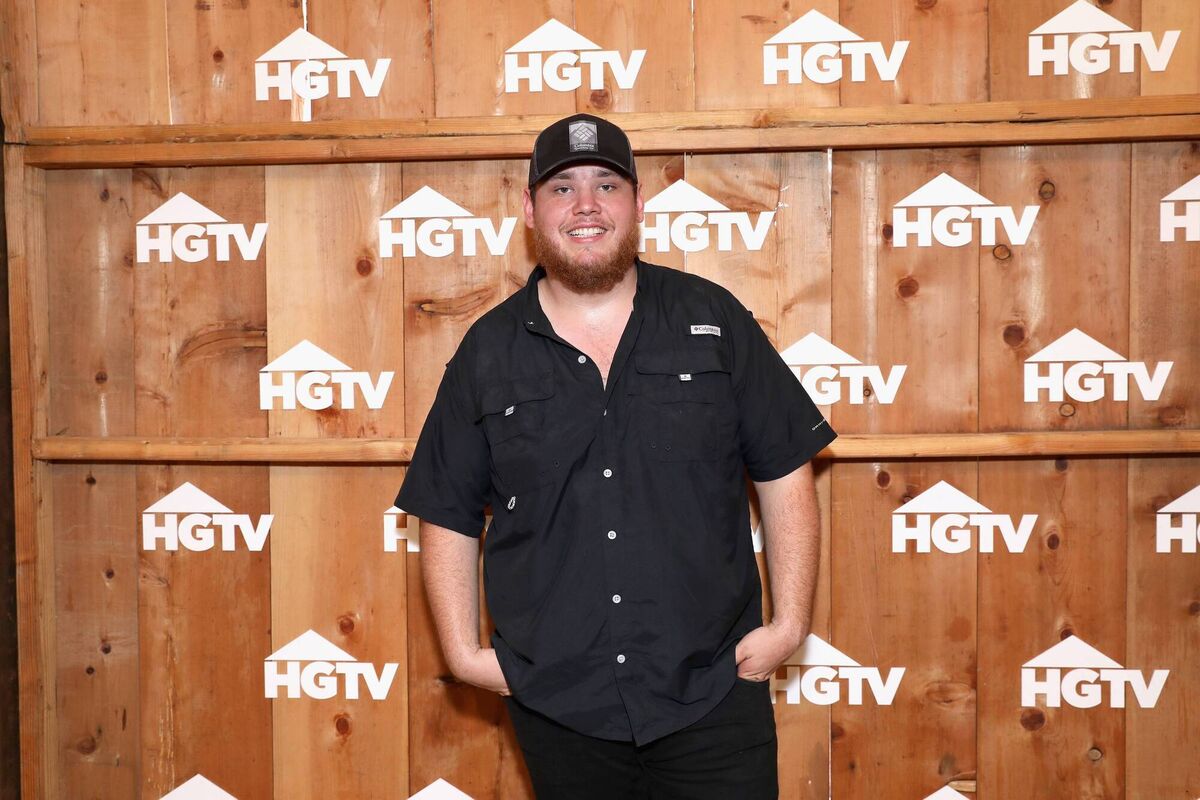 Luke Combs performs attends the HGTV Lodge during CMA Music Fest on June 11, 2017 in Nashville, Tennessee. Picture: Anna Webber/Getty Images for HGTV. Luke Combs performs attends the HGTV Lodge during CMA Music Fest on June 11, 2017 in Nashville, Tennessee. Picture: Anna Webber/Getty Images for HGTV.