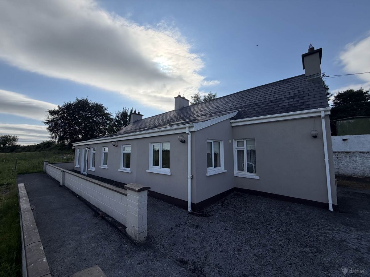 The house on 112 acres at Ardmore House, Drombanna, Co Limerick.